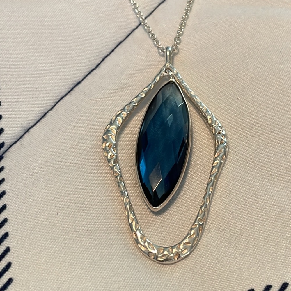 Grace & Heart Muse Necklace